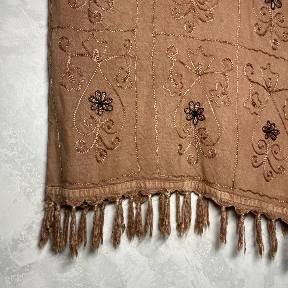Just Cruising western embroidered shirt with fringe - Picture 7 of 8